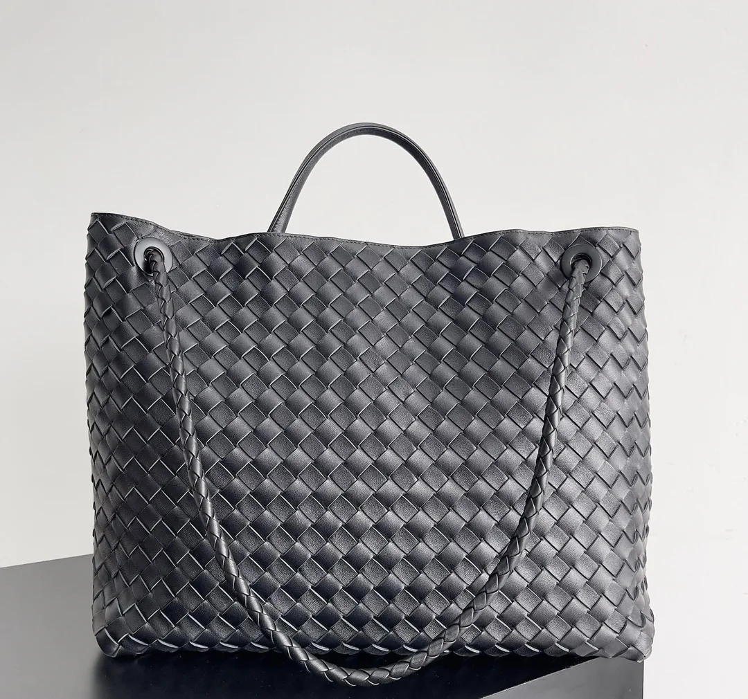 Women's Classic Handbags BOTTEGA VENETA 17972835