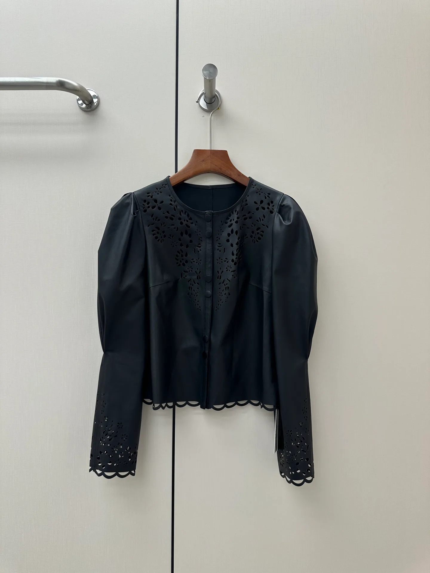 Women's Leather Jackets And Sheepskin Coats HERMES 17959186