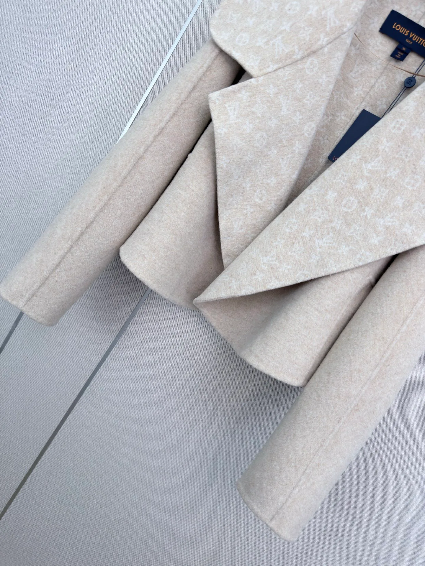 Women's Coats LOUIS VUITTON 18506406
