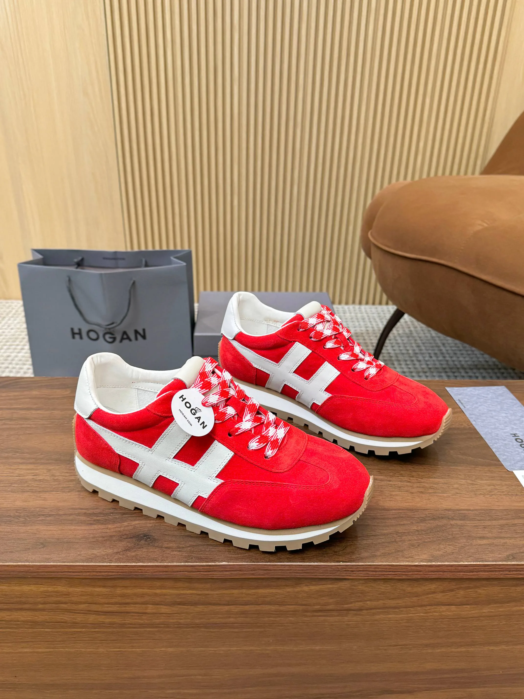 Women's Sneakers HOGAN 17827638