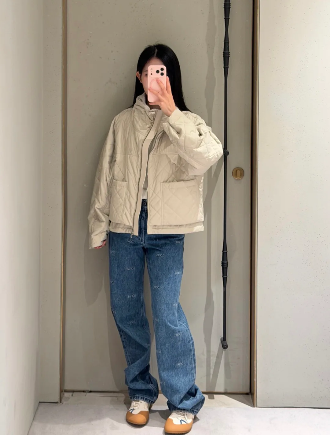 Women's Jackets And Down Jackets LOEWE 19551902