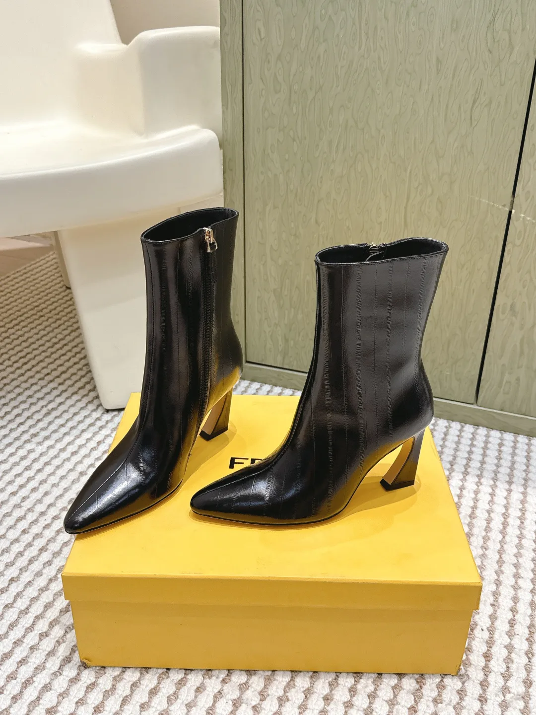 Women's Booties FENDI 18153059