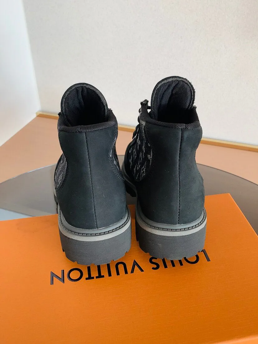 Men's Ankle Boots LOUIS VUITTON 18263711