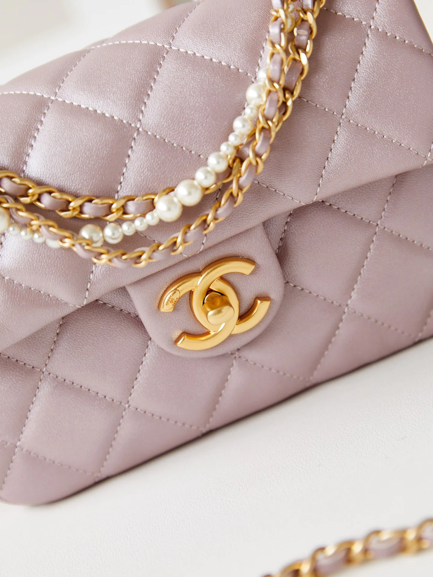 Women's Classic Handbags CHANEL 18065965