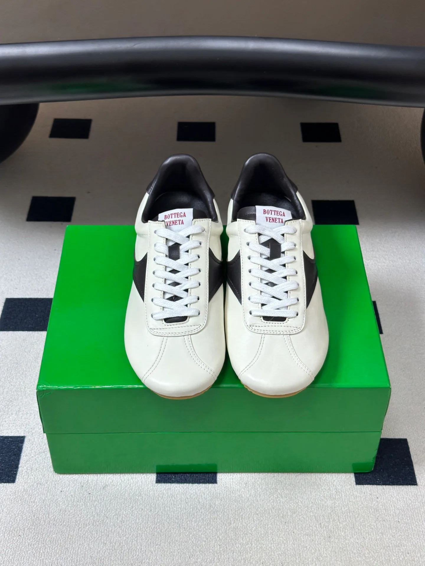 Women's Sneakers BOTTEGA VENETA 18070053