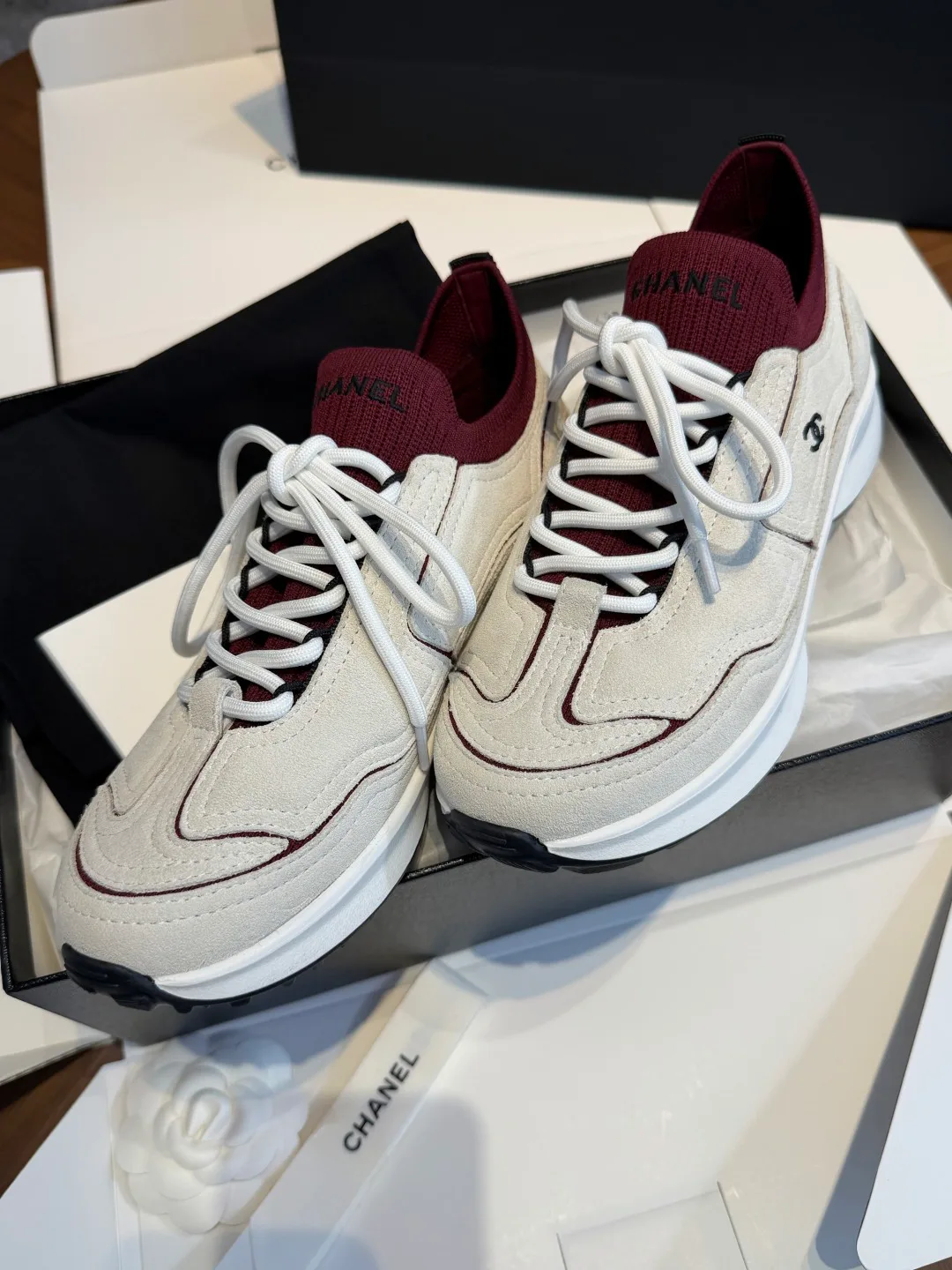 Women's Sneakers CHANEL 18067105