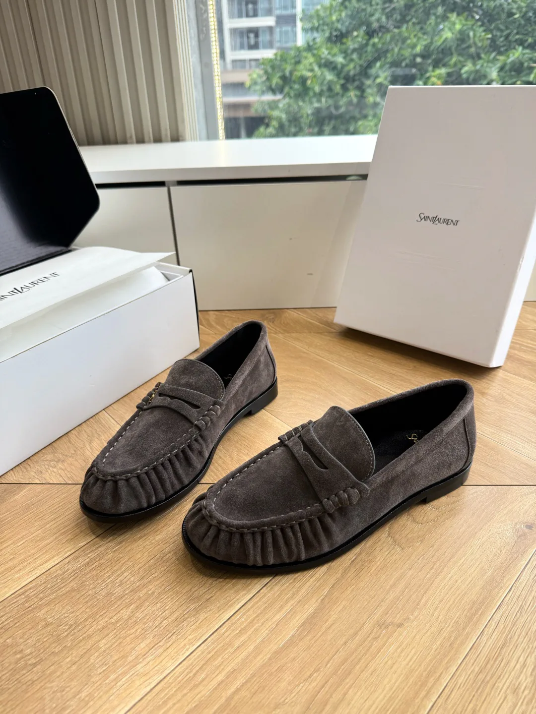 Men's Loafers And Dress Shoes SAINT LAURENT 17781551