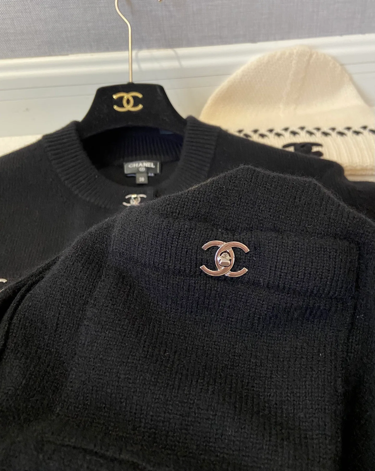 Women's Jumpers And Sweaters CHANEL 17868834