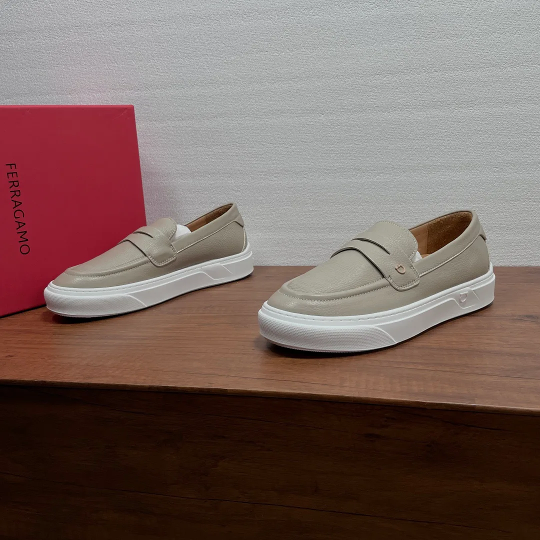 Men's Loafers And Dress Shoes SALVATORE FERRAGAMO 17971444
