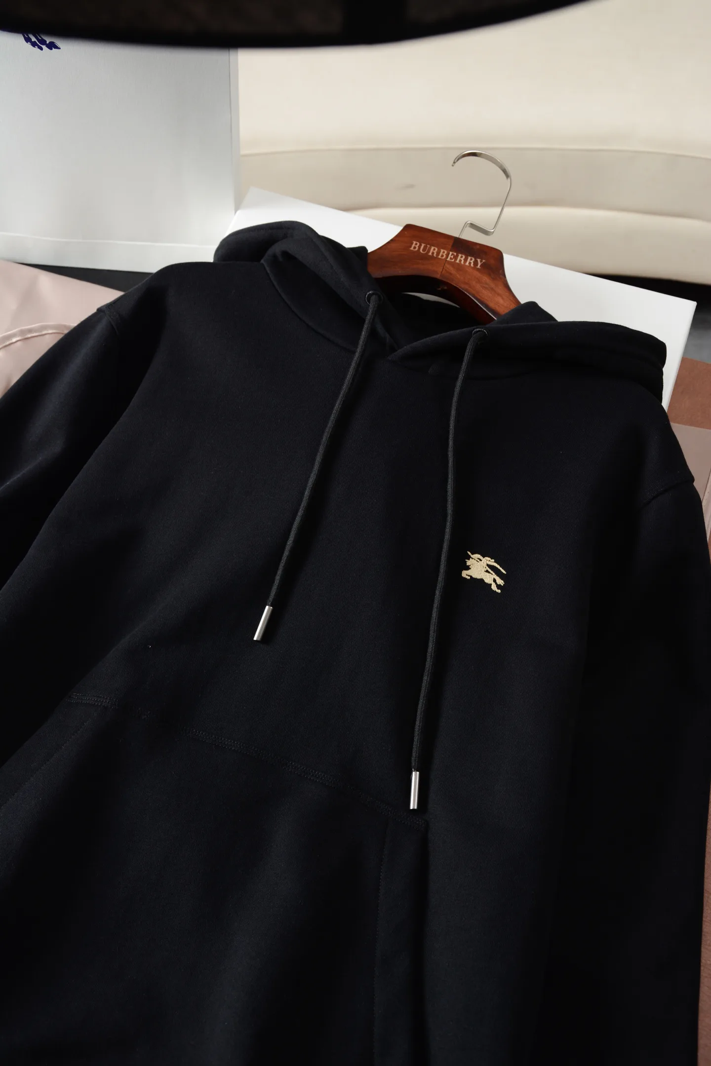 Women's Sweatshirts And Hoodies BURBERRY 18141409