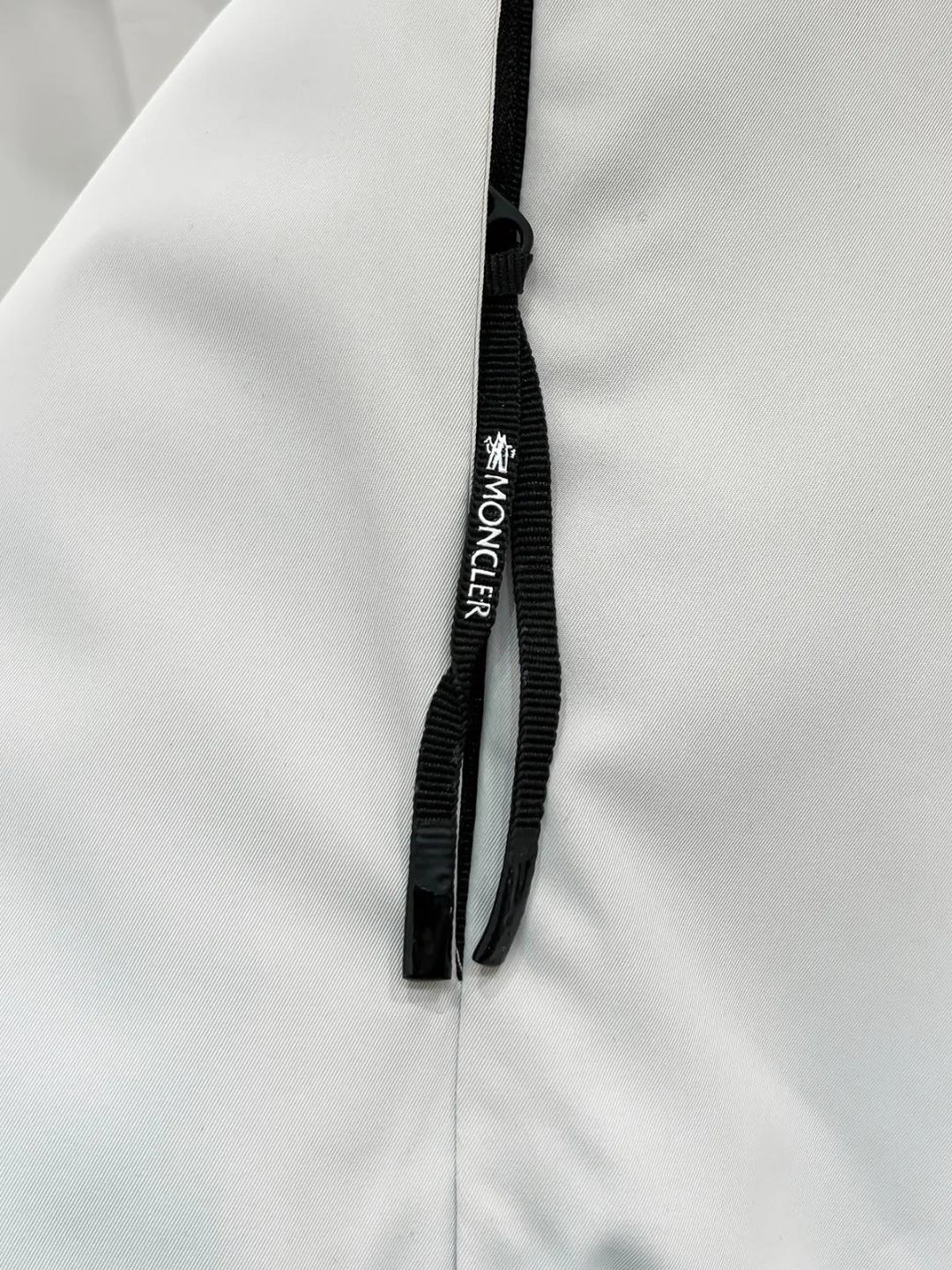 Куртки И Пуховики Мужские Moncler 18596616