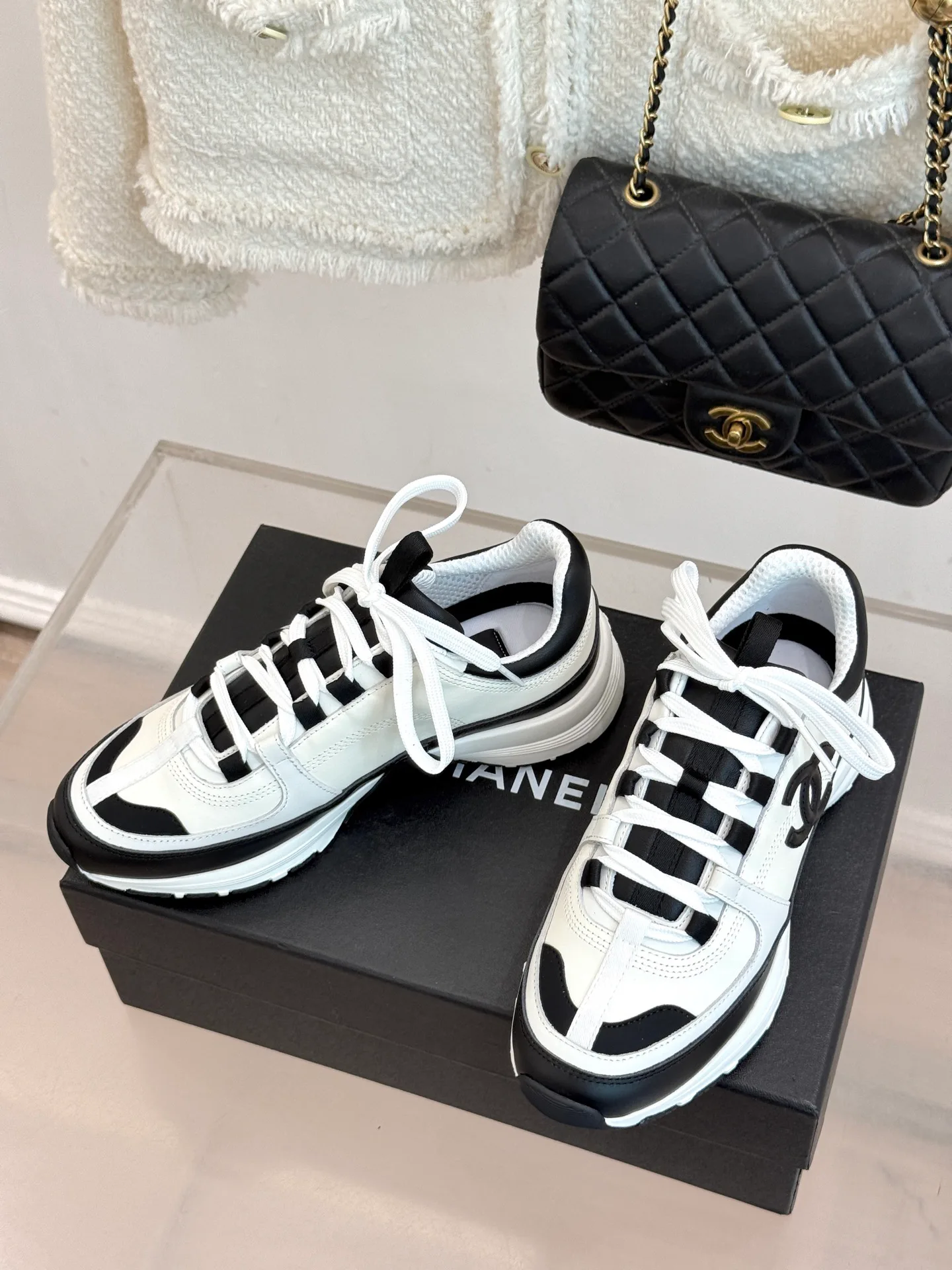 Women's Sneakers CHANEL 17856168