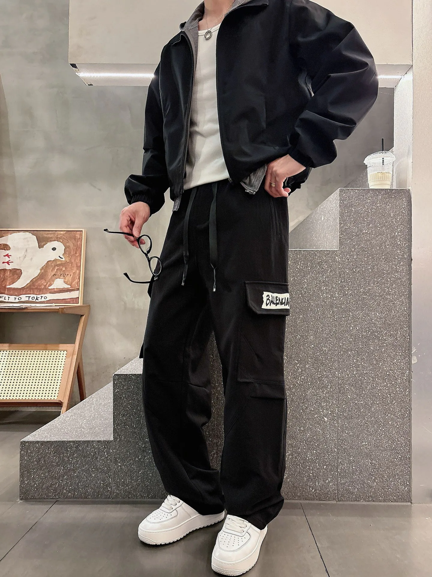 Men's Trousers BALENCIAGA 18340445