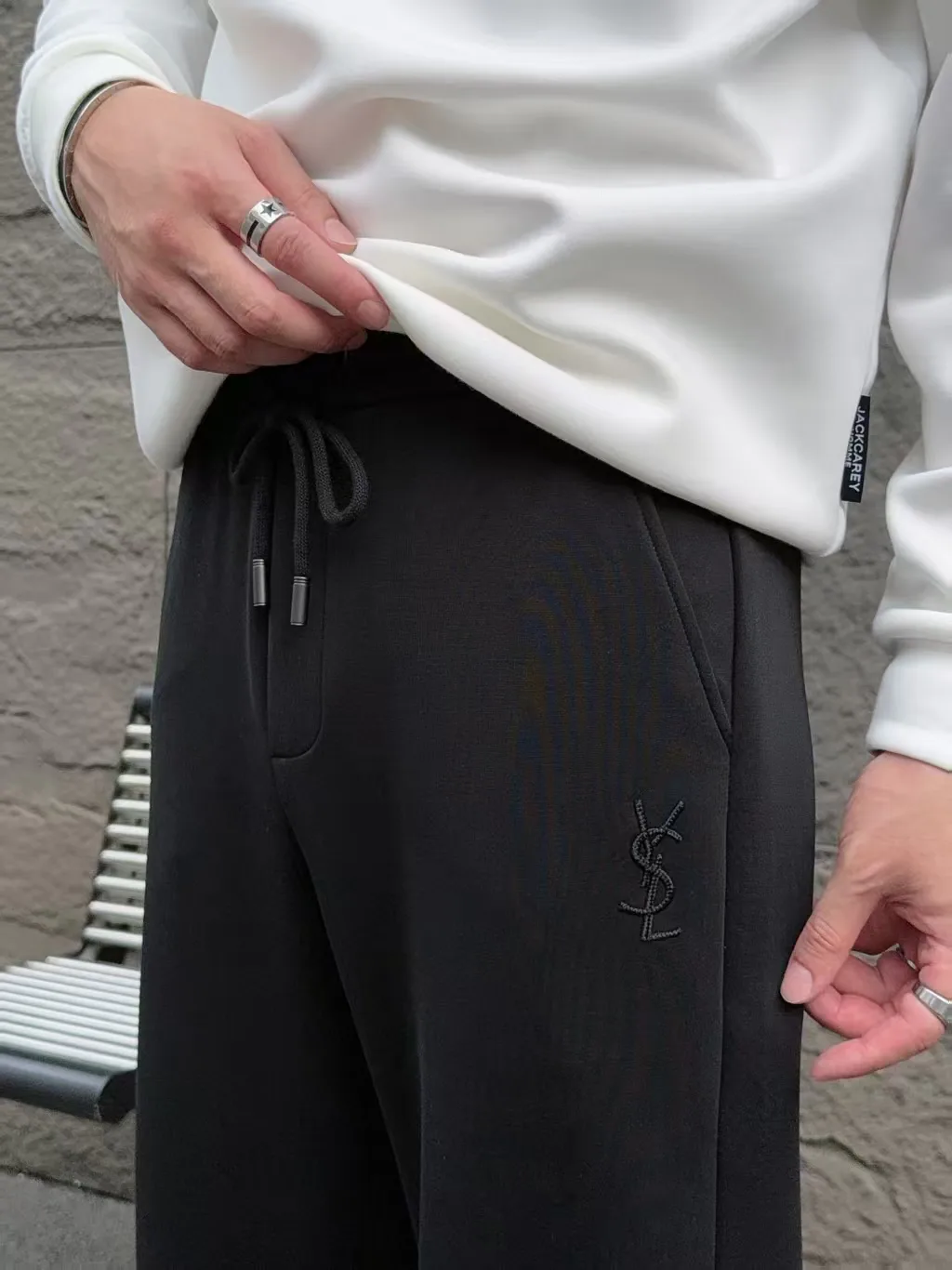 Men's Trousers SAINT LAURENT 18178467