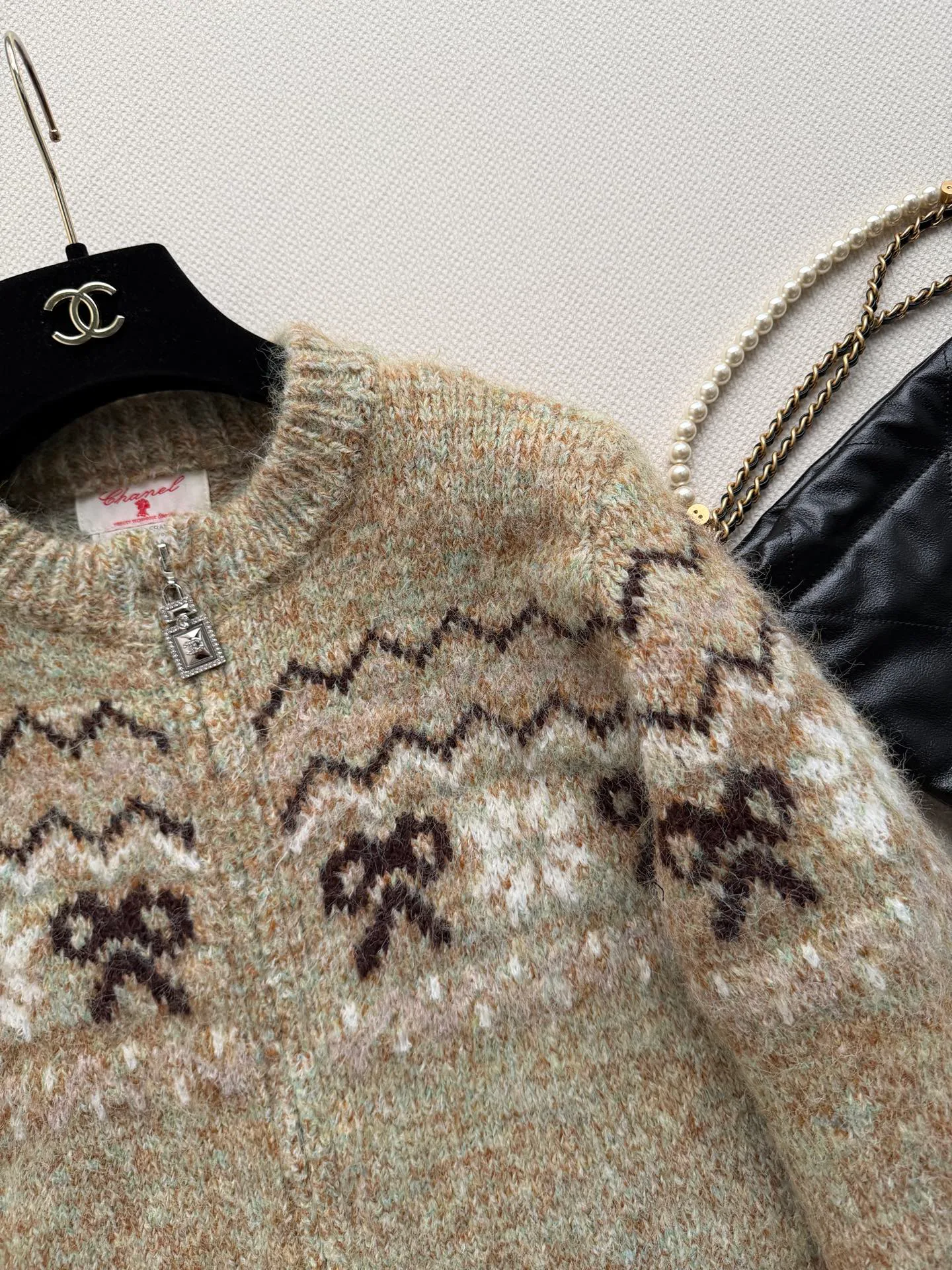 Джемперы И Свитеры Женские Chanel 18601893