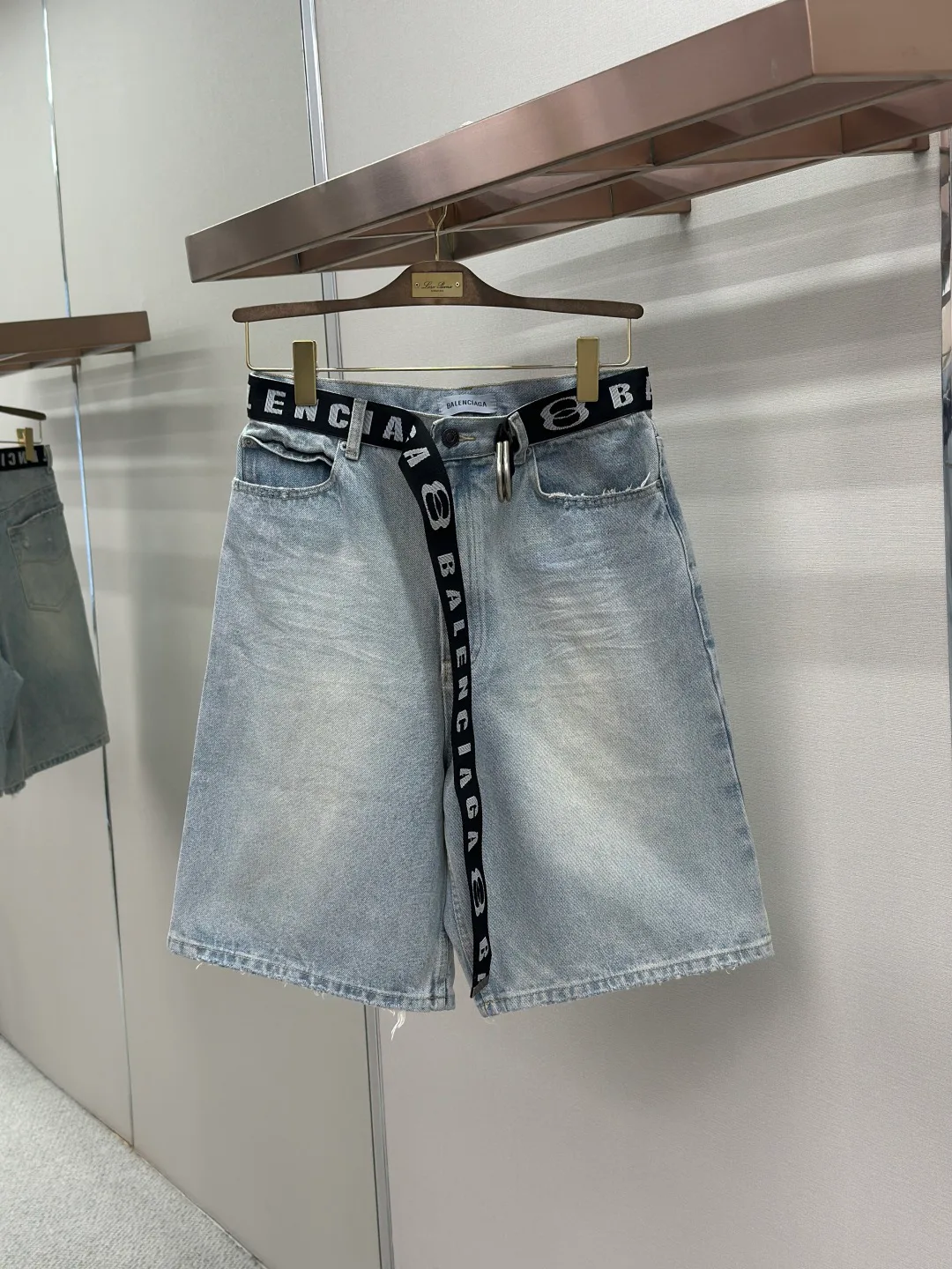 Men's Jeans BALENCIAGA 17468325