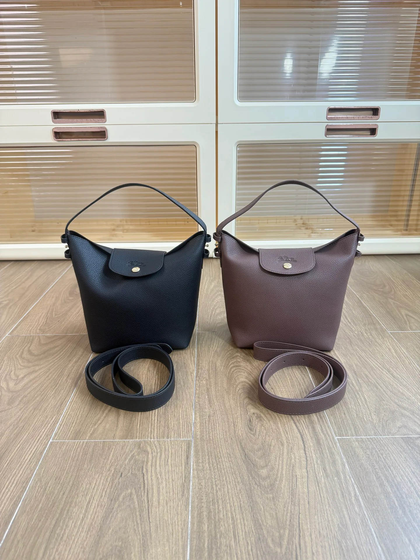 Women's Classic Handbags LONGCHAMP 18365008