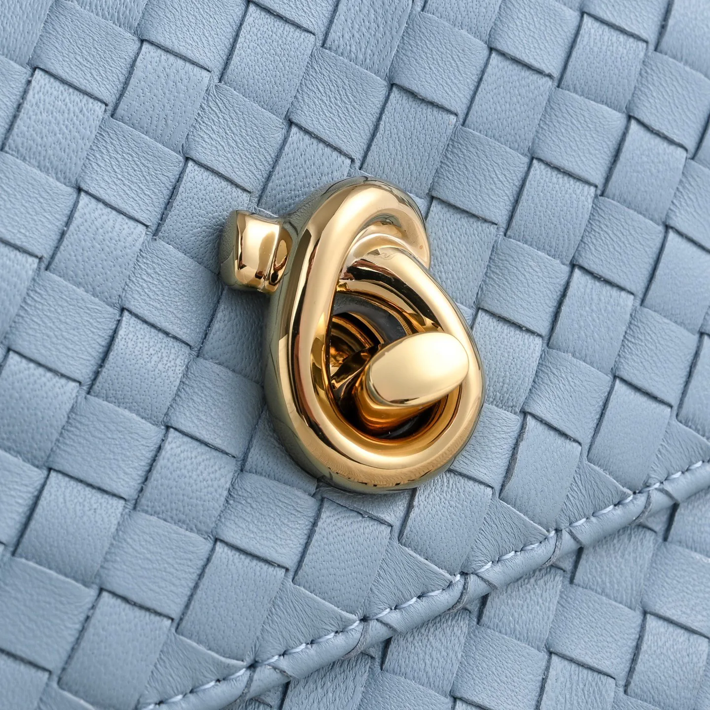 Классические Сумки Женские Bottega Veneta 18566436