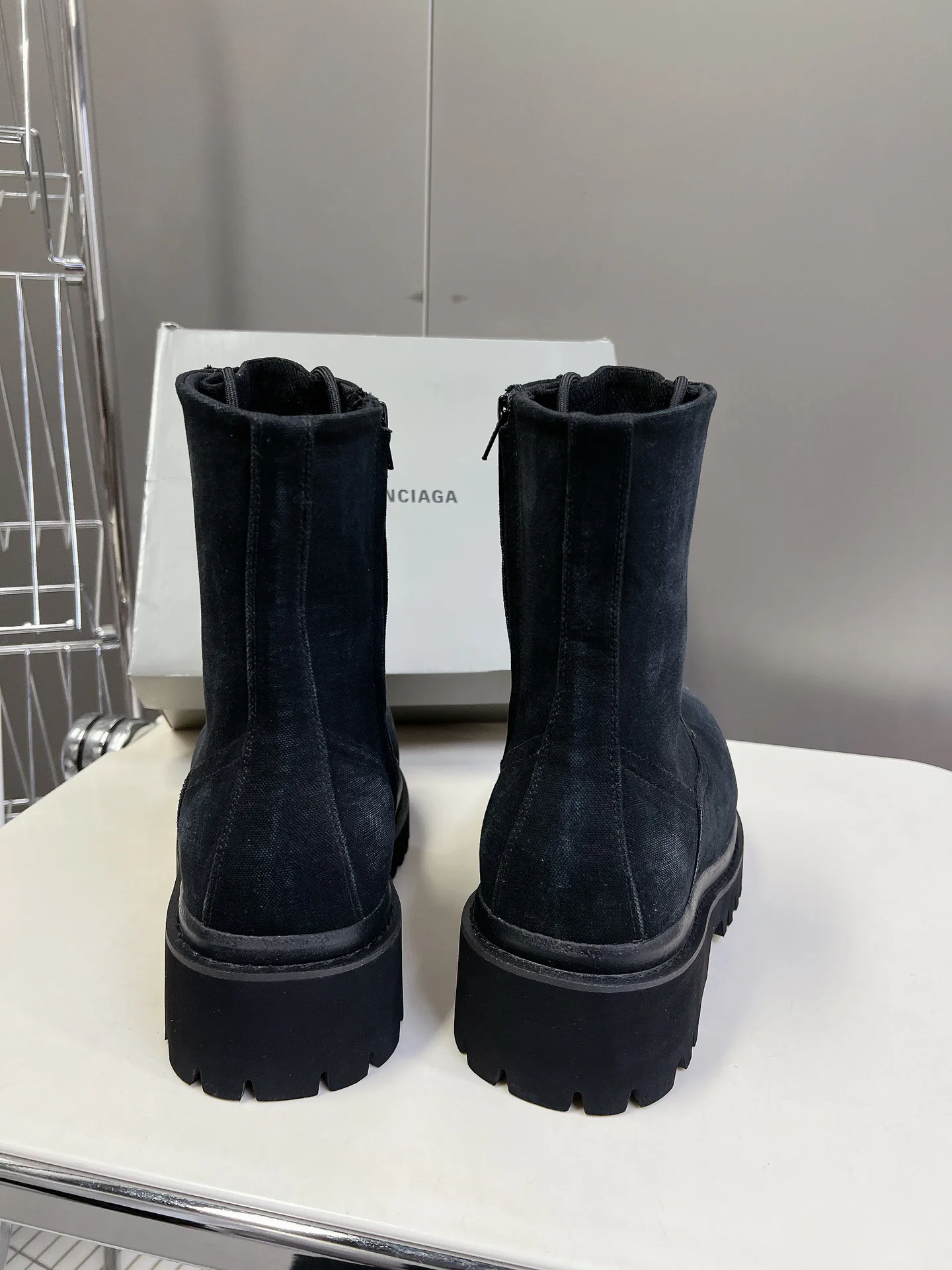 Women's Ankle Boots BALENCIAGA 17449298