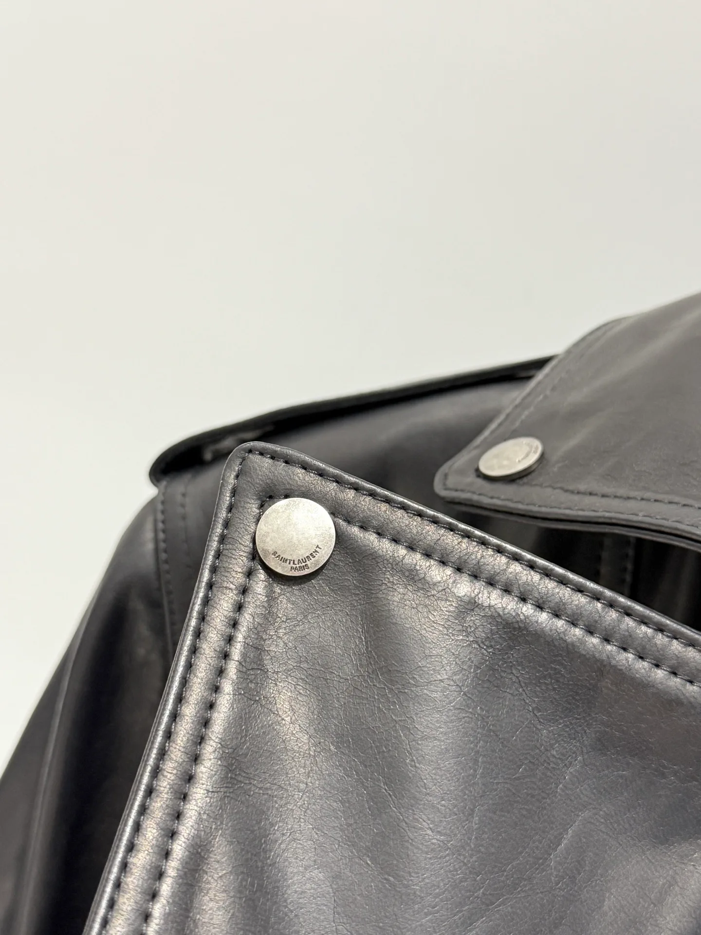 Women's Leather Jackets And Sheepskin Coats SAINT LAURENT 18151065
