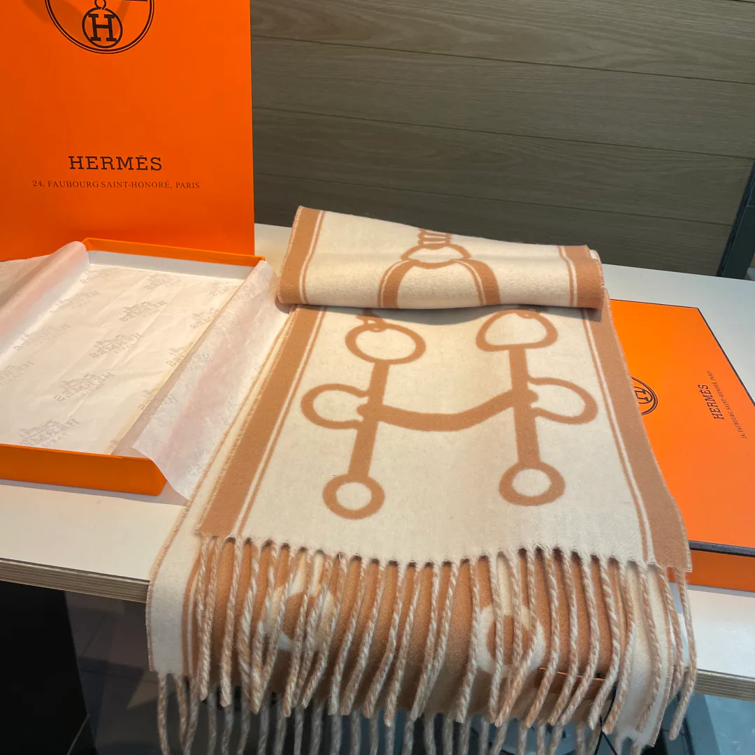 Scarves HERMES 18525780