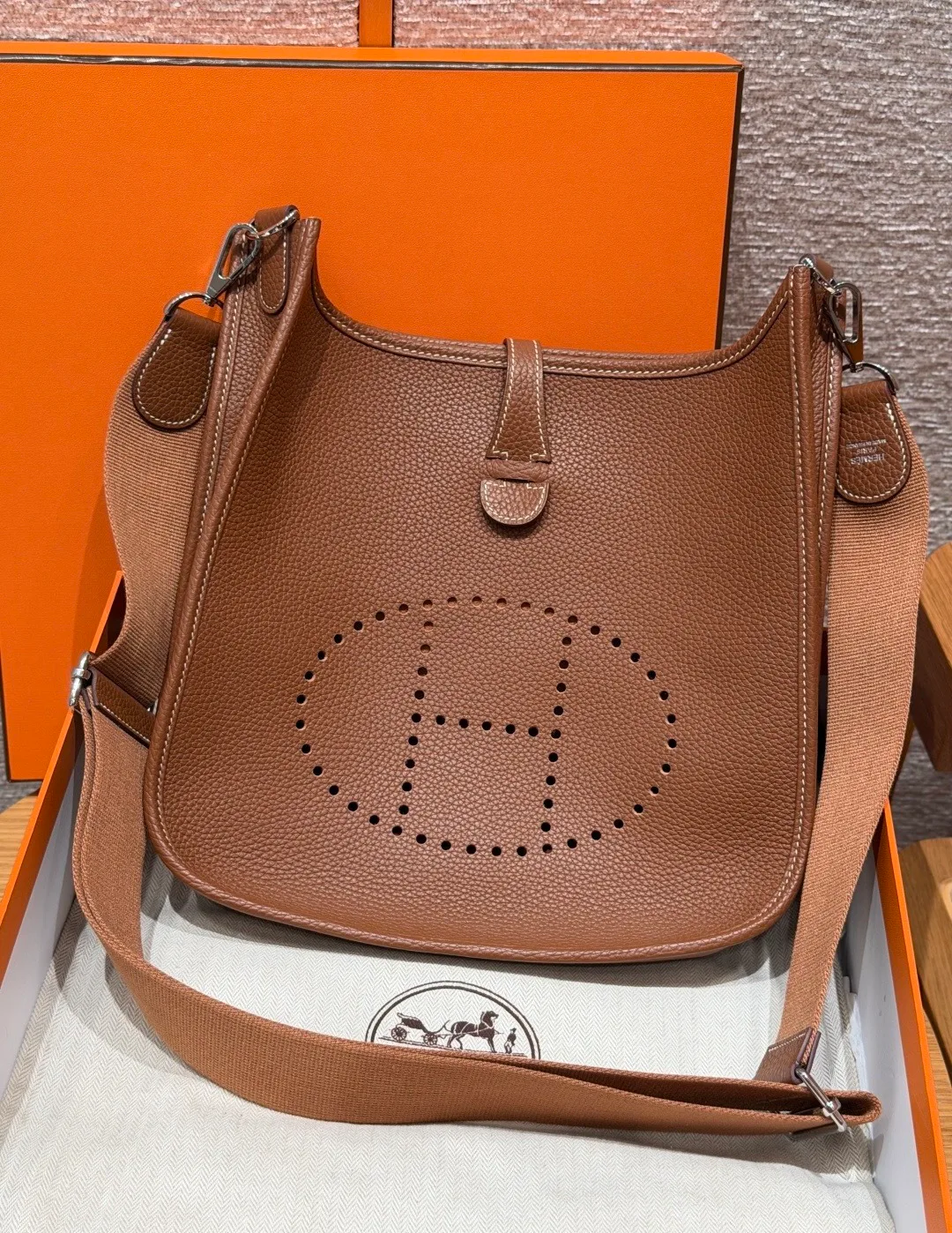 Women's Classic Handbags HERMES 17941973