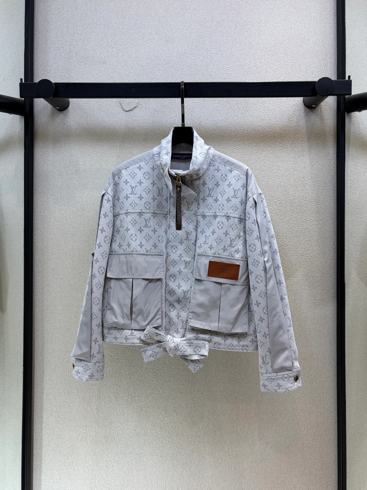 Women's Jackets And Down Jackets LOUIS VUITTON 18408055