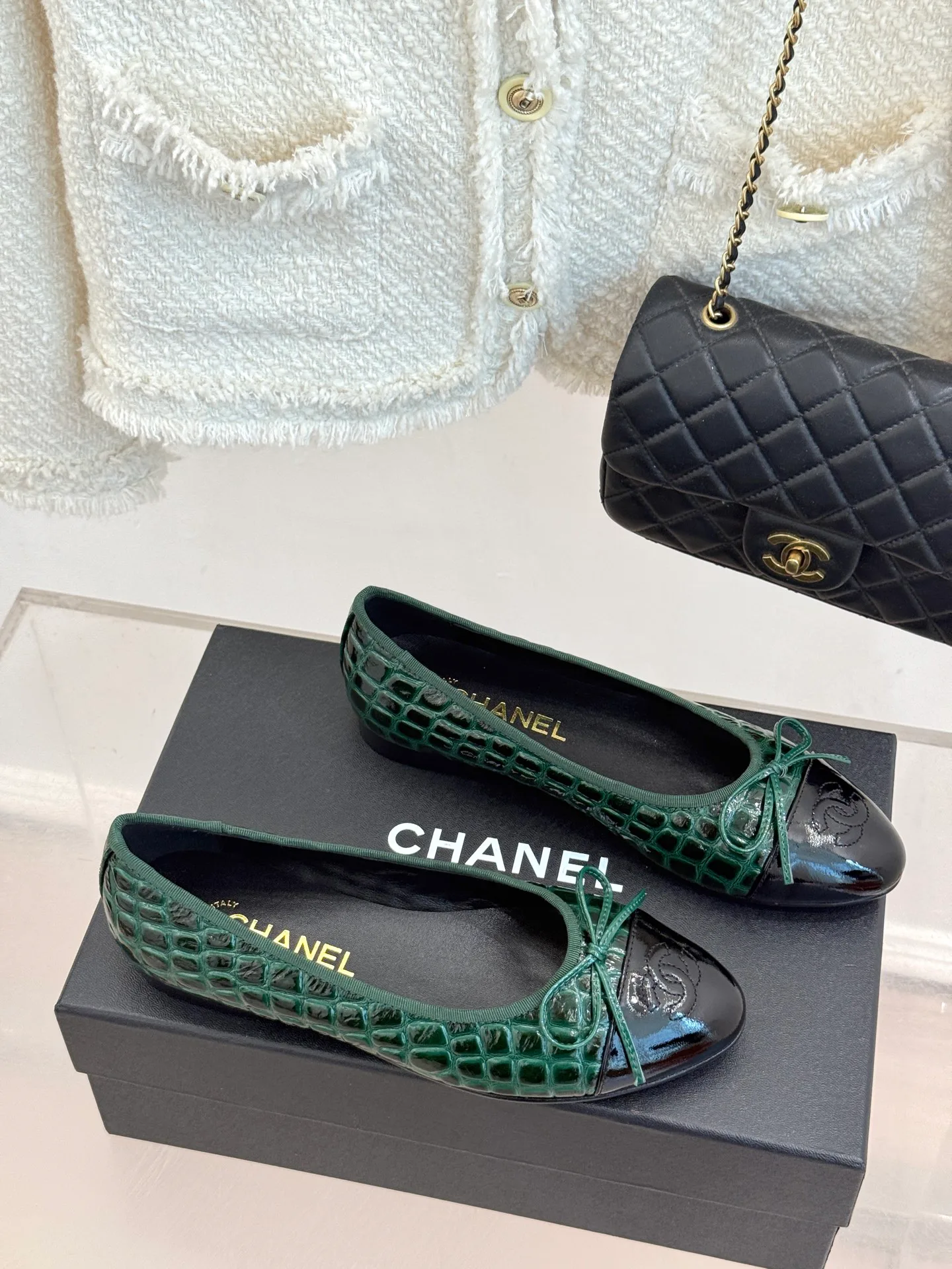 Women's Ballet Flats CHANEL 17406181