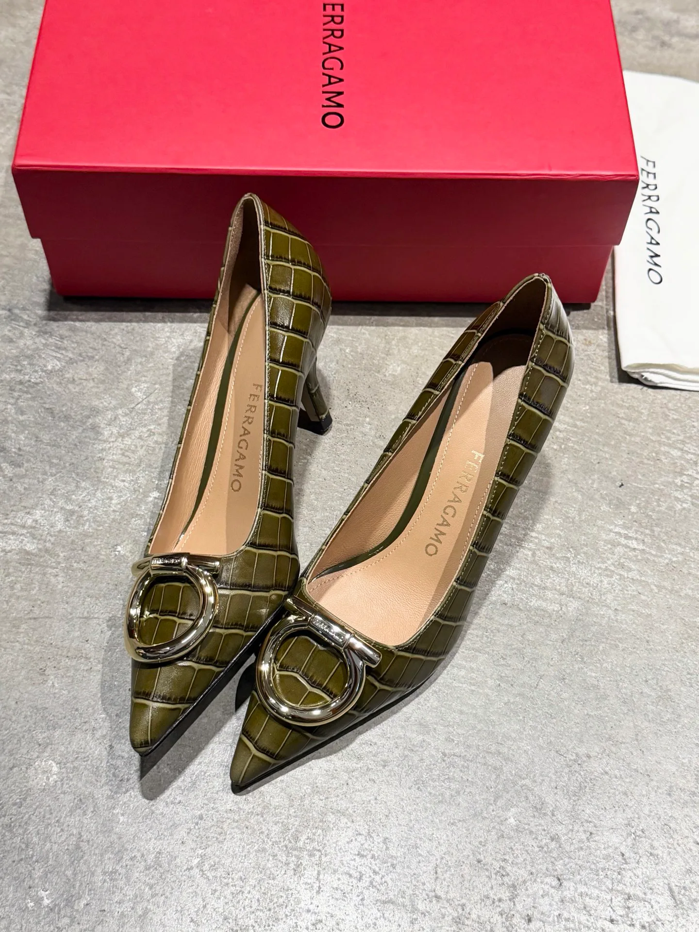 Women's Heels SALVATORE FERRAGAMO 17897970
