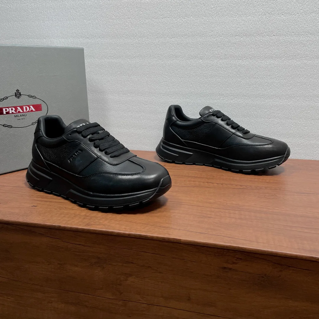 Men's Sneakers PRADA 17542579