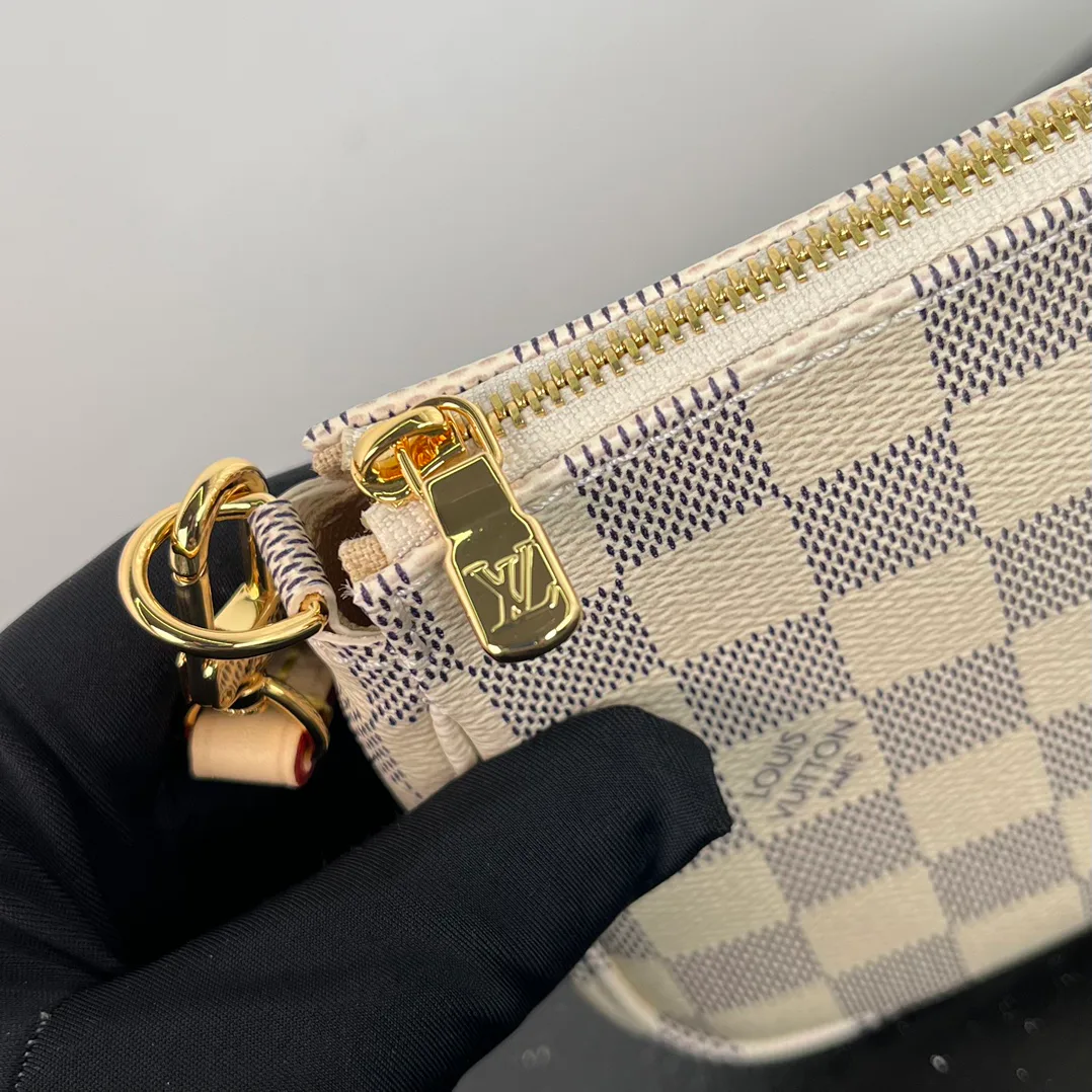 Классические Сумки Женские Louis Vuitton 18575212