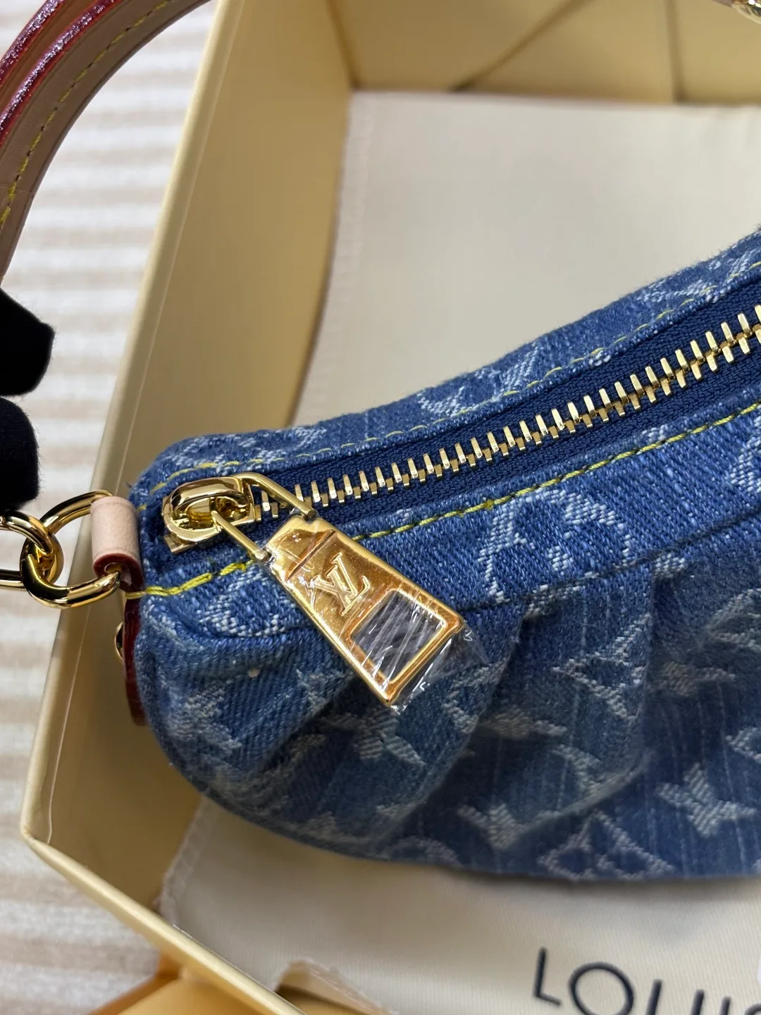 Women's Classic Handbags LOUIS VUITTON 18252660