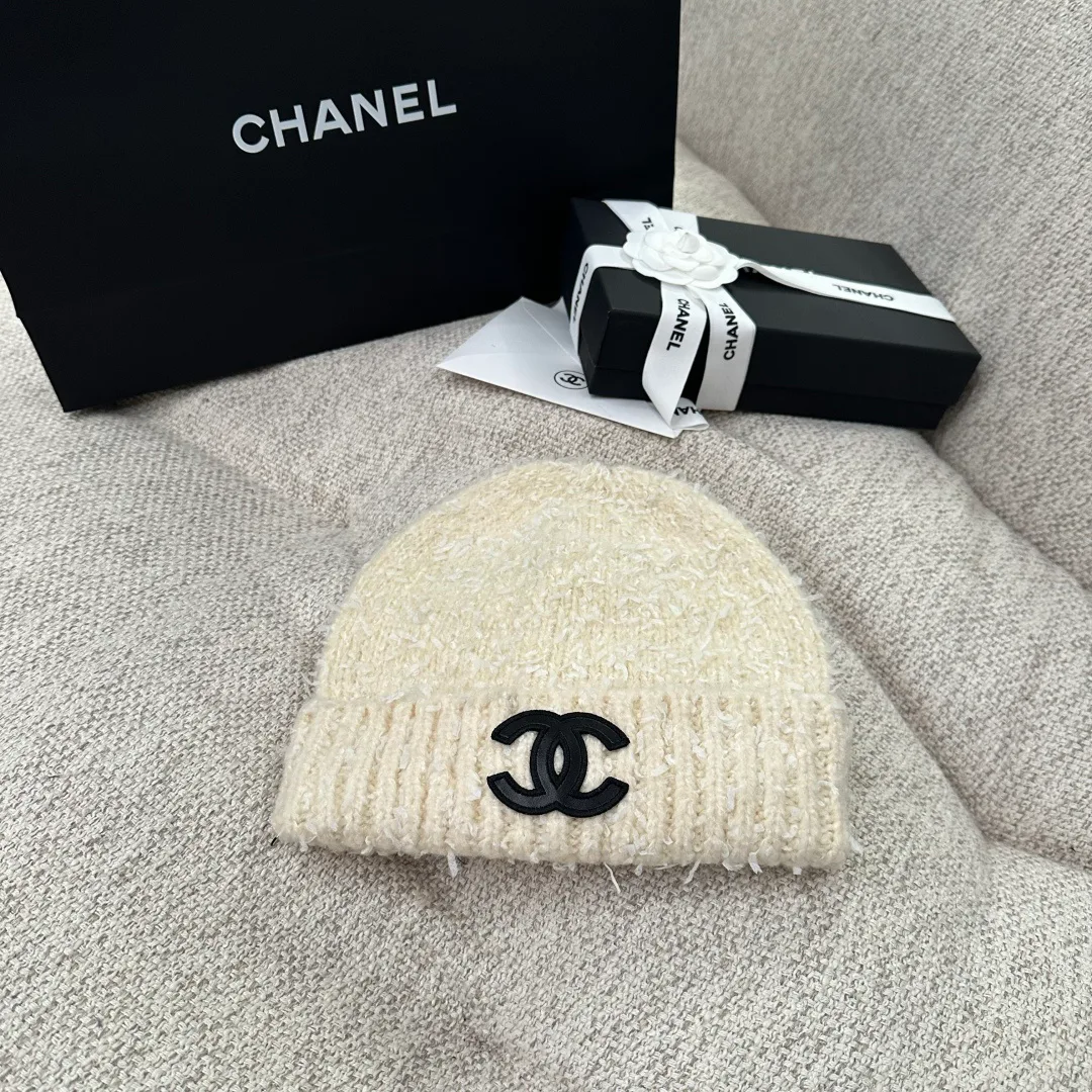 Hats CHANEL 18242780