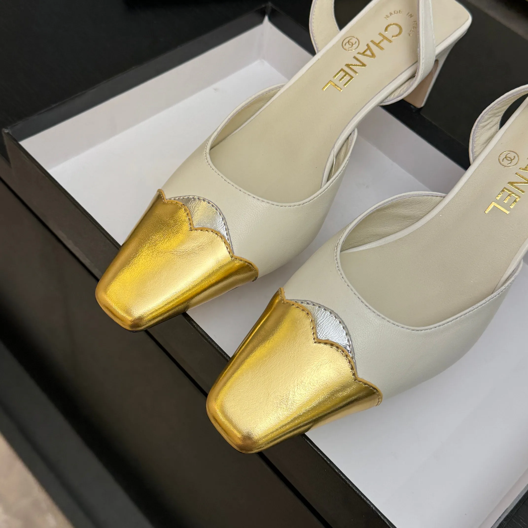 Women's Heels CHANEL 17448376