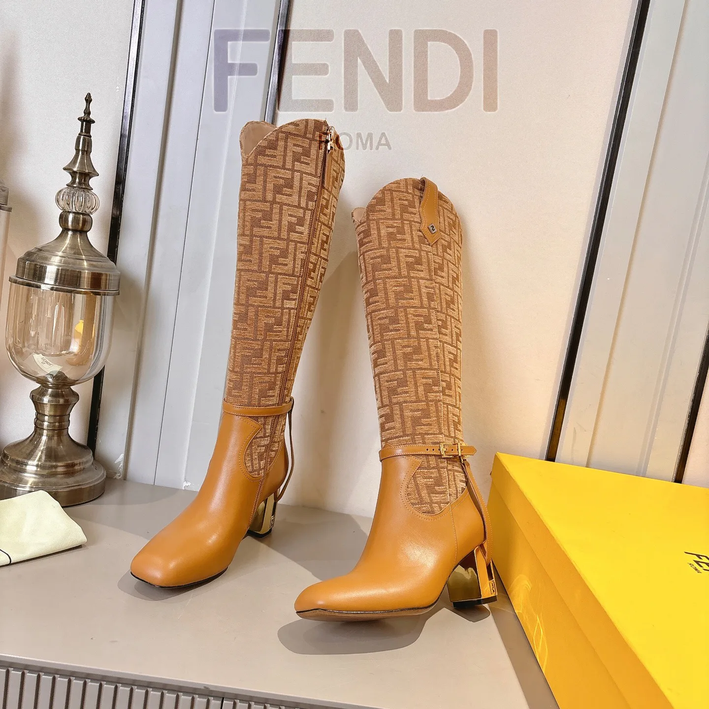 Women's Boots FENDI 18247884