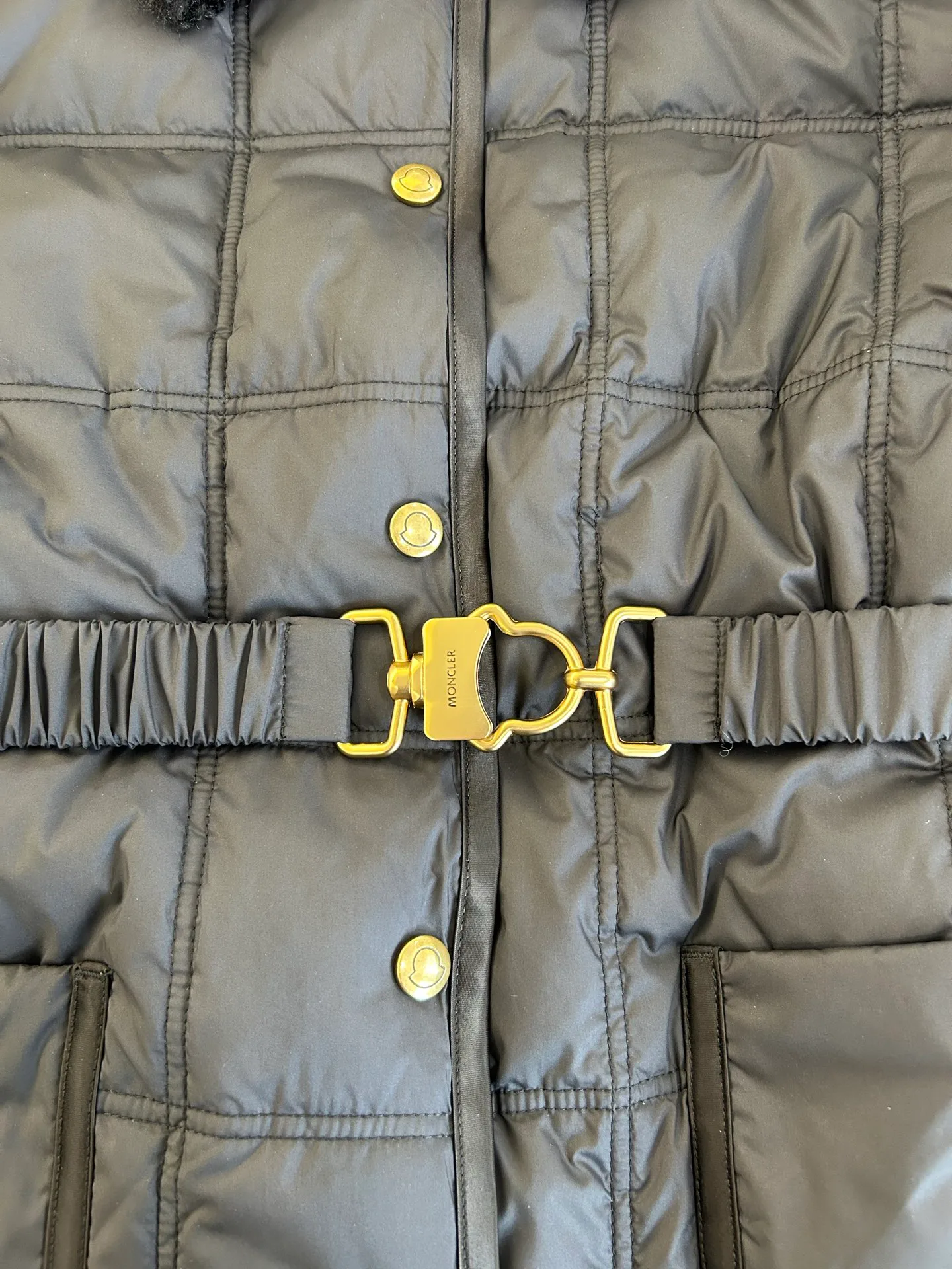 Men's Jackets And Down Jackets MONCLER 18330388