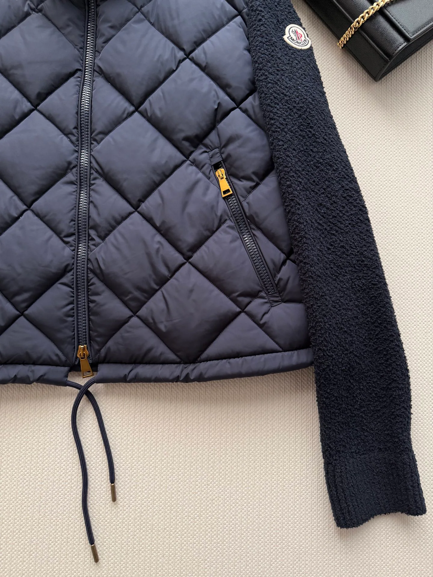 Women's Jackets And Down Jackets MONCLER 18325816