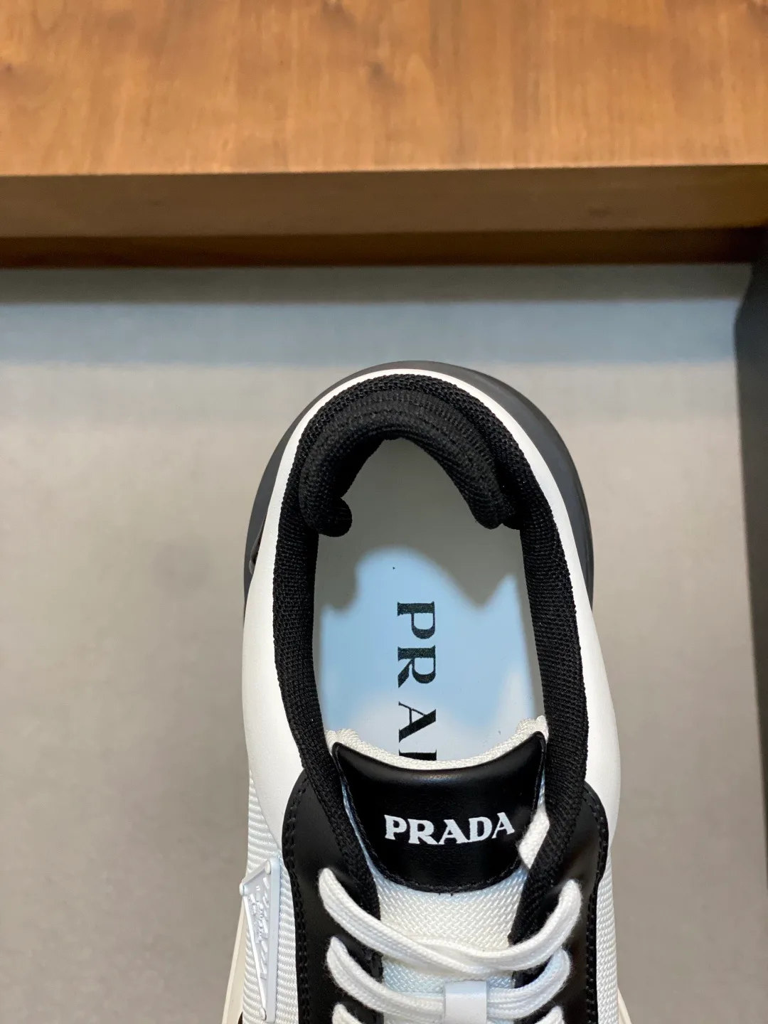 Men's Sneakers PRADA 18116626