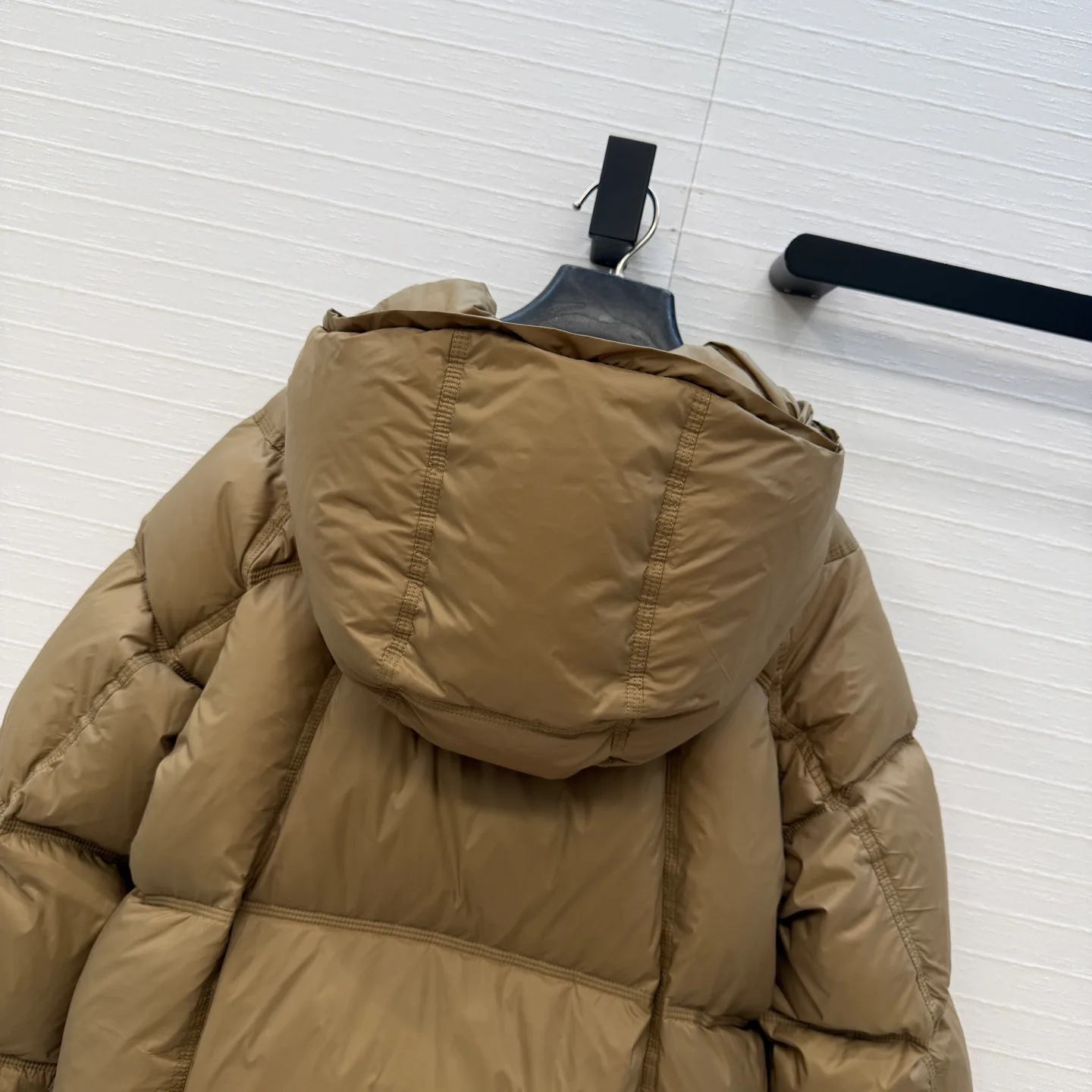 Women's Jackets And Down Jackets CELINE 18022895