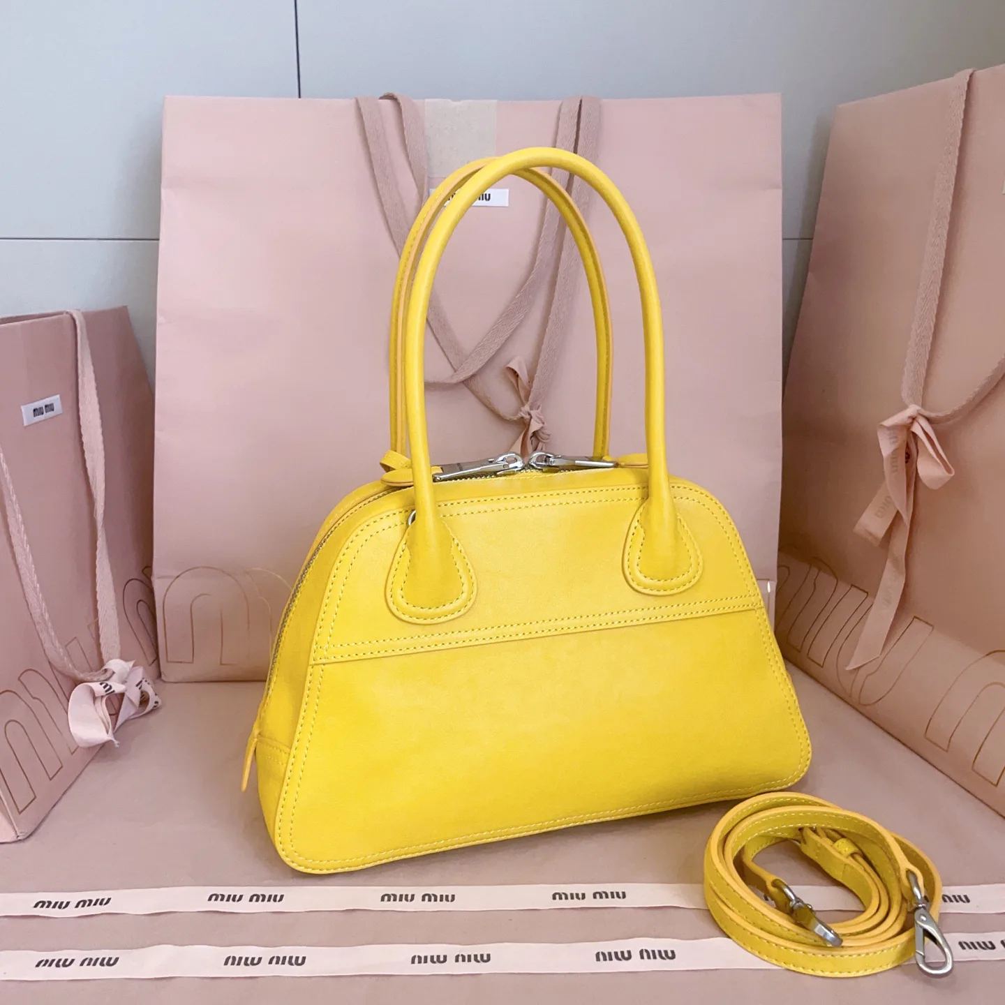 Классические Сумки Женские Miu Miu 18602451