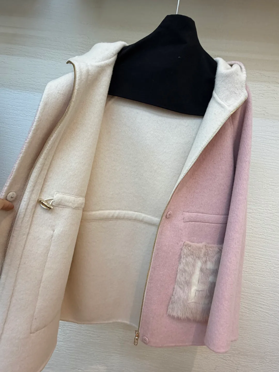 Women's Coats FENDI 17953521
