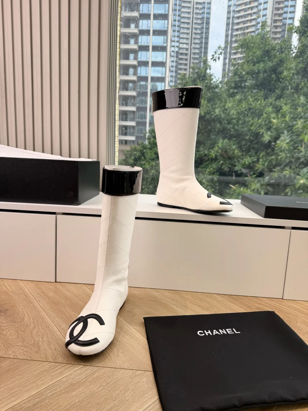 Women's Boots CHANEL 18152741