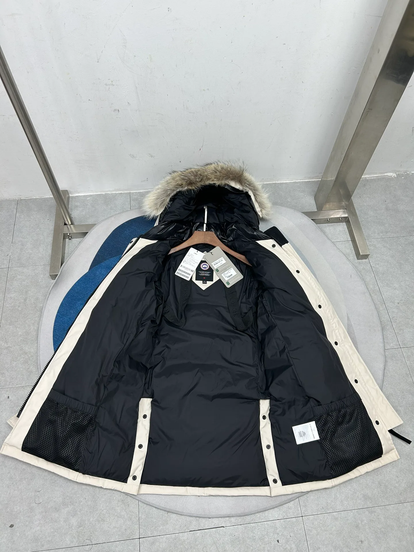 Women's Jackets And Down Jackets CANADA GOOSE 18188606