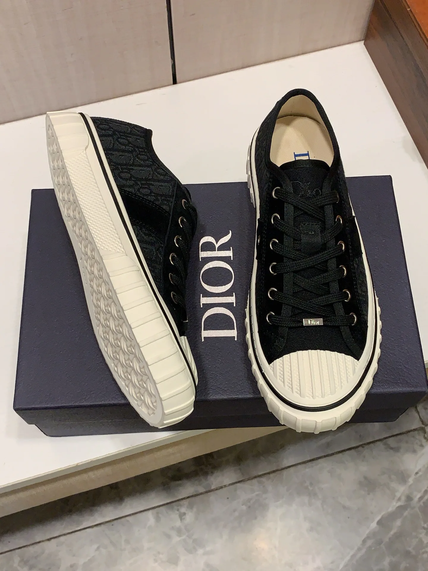 Women's Sneakers CHRISTIAN DIOR 18247725