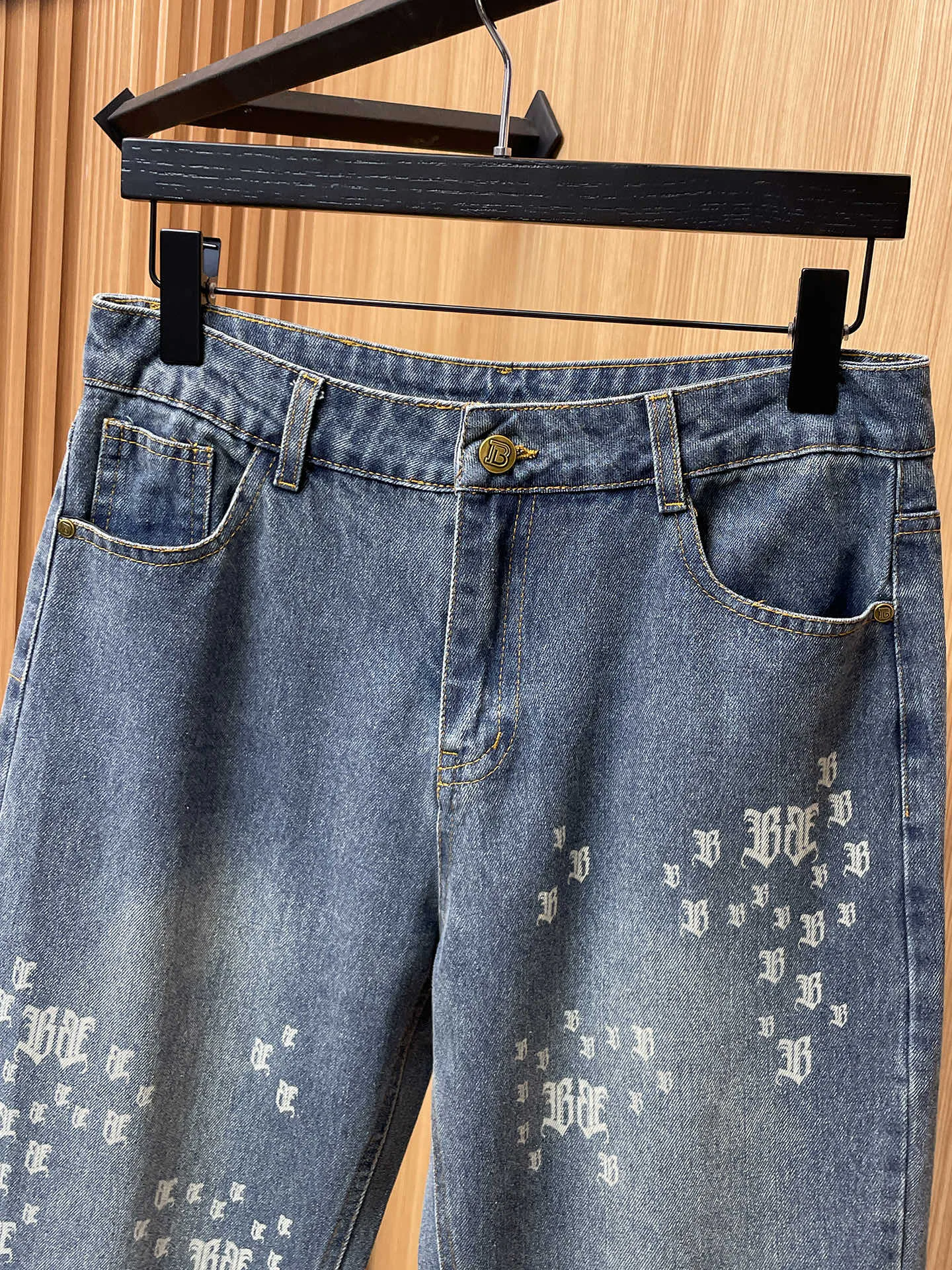 Men's Jeans BALENCIAGA 17037291