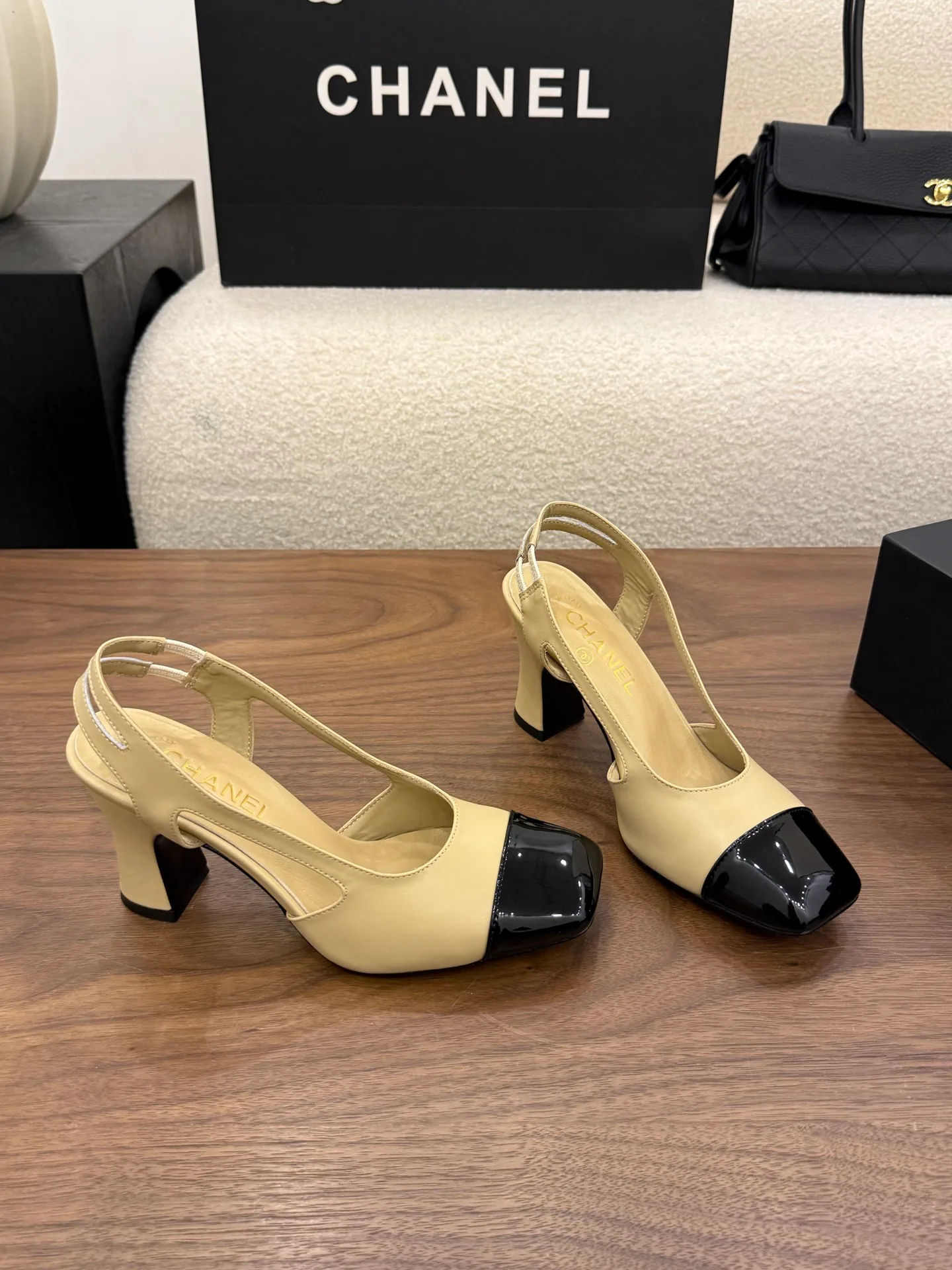 Women's Heels CHANEL 19583362