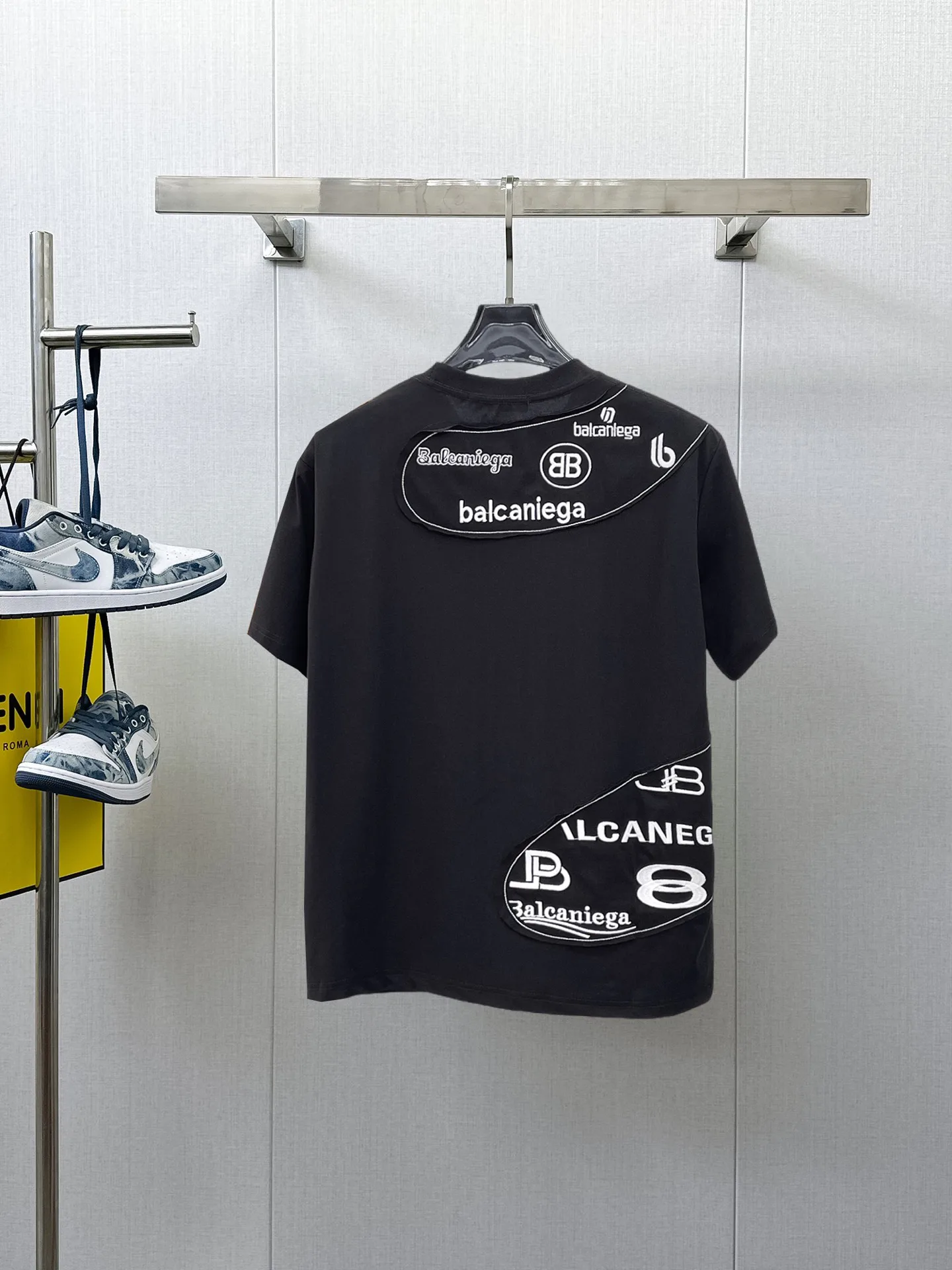Men's T-Shirts BALENCIAGA 17371102