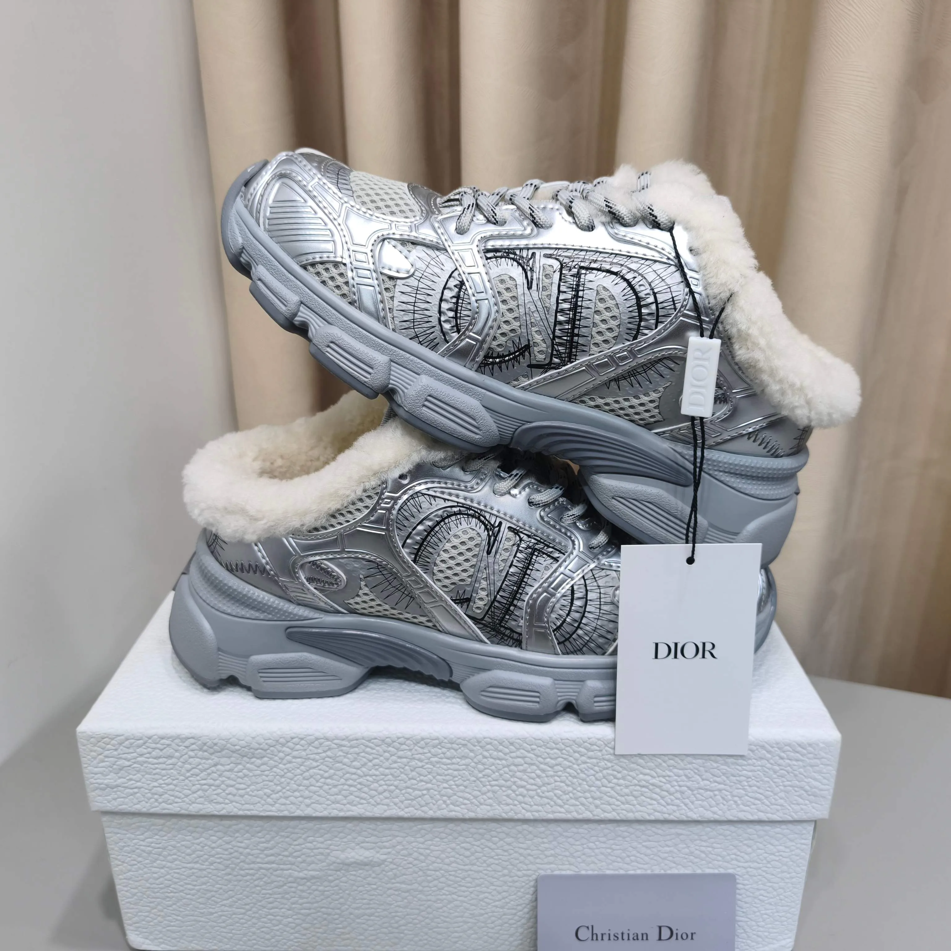 Women's Sneakers CHRISTIAN DIOR 17988714