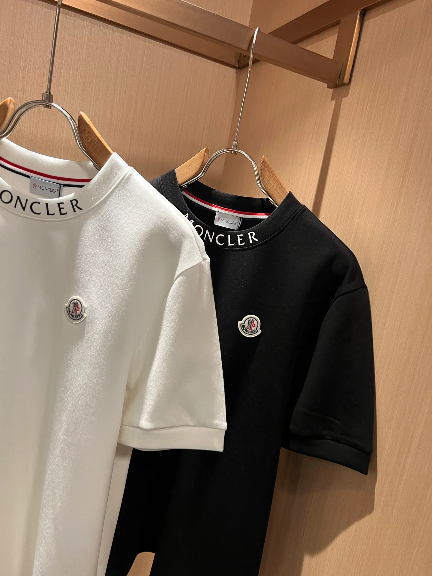 Men's T-Shirts MONCLER 18519549