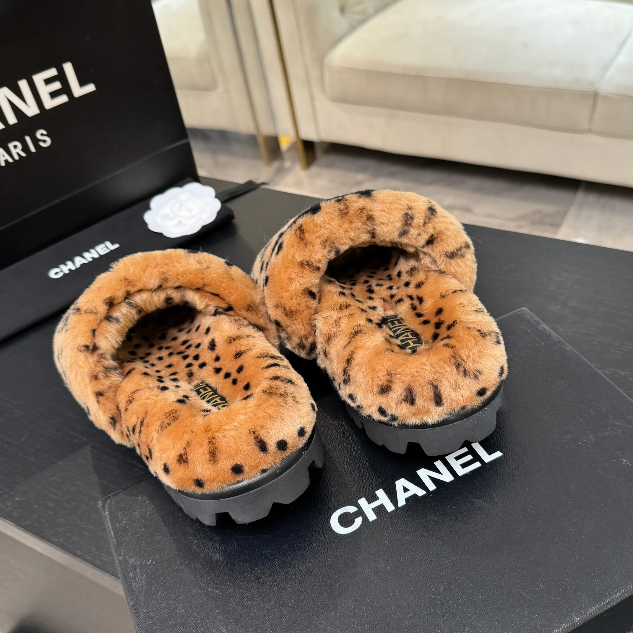 Women's Slippers CHANEL 18062750